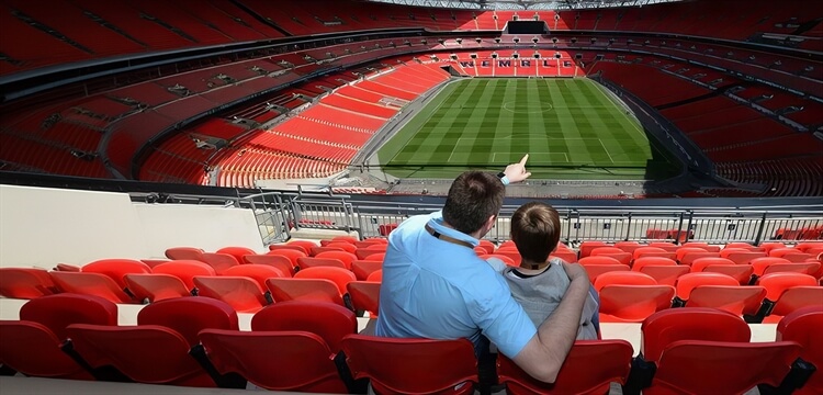 Adult & Child Elite Football Stadum Tour