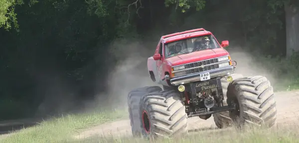 Big Grizzly Monster Truck Drive