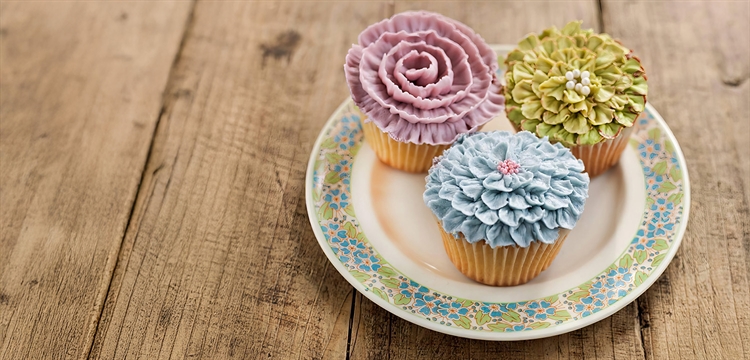 Cookie Girl: Cupcake Decorating Class London