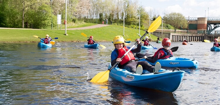 Kayaking Tees Barrage