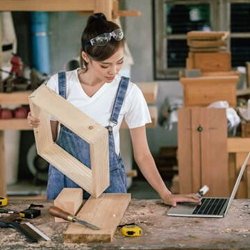 Online Carpentry Course for Women