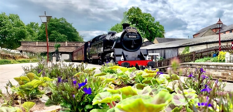 'Roads & Rails' Day Trip with Lunch Derbyshire