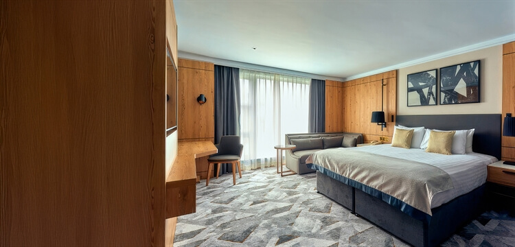 Deluxe Spa Break & Dining for Two in Marlow